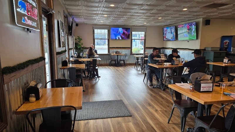 Sierra Taphouse & Pizza